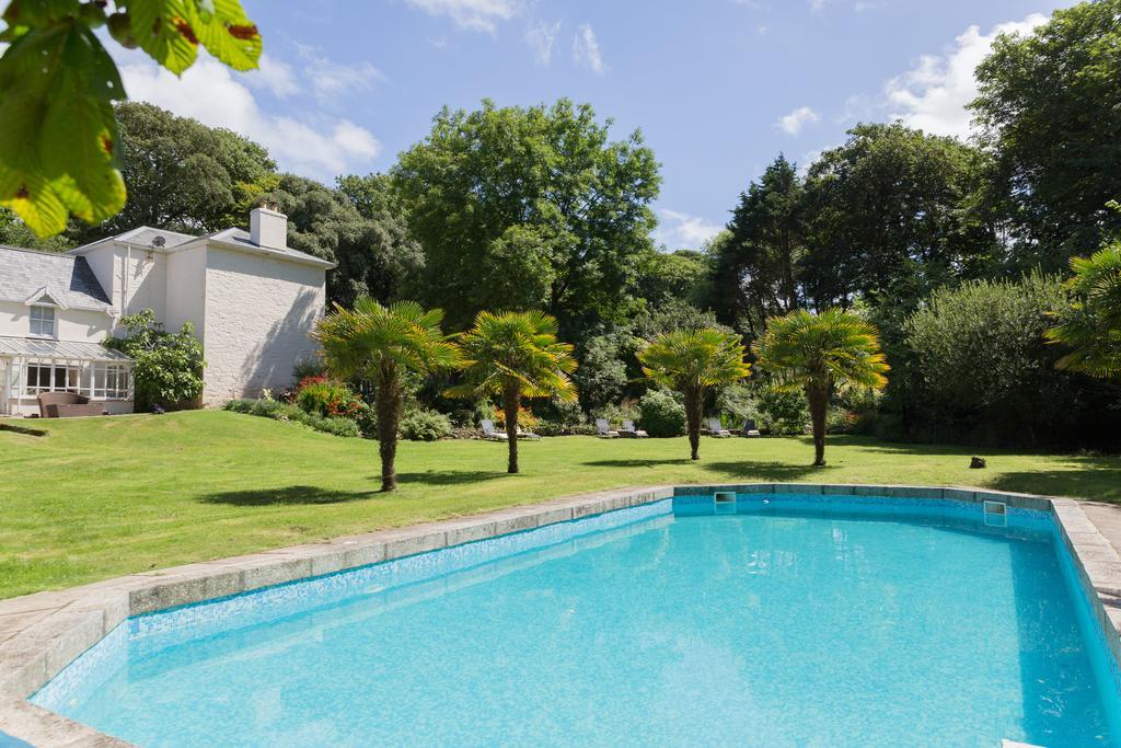 Red River Stables - Peaceful, Beautiful Grounds, Swimming Pool, Central Location For West Cornwall Camborne Zewnętrze zdjęcie